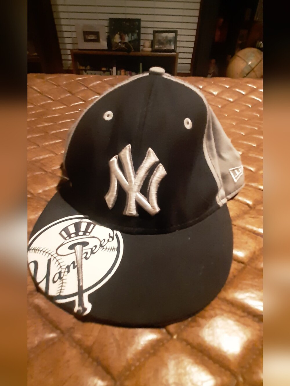New Era Yankees Two-Tone Black & Gray Fitted Cap